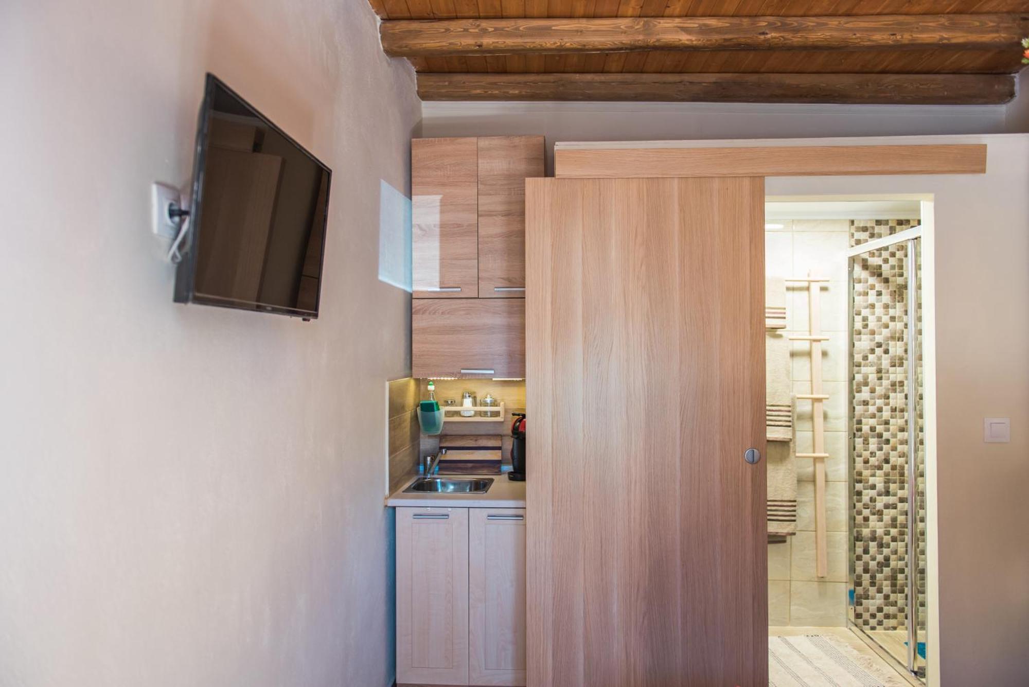 Spiti Lagis Holiday home Chlomatiana
